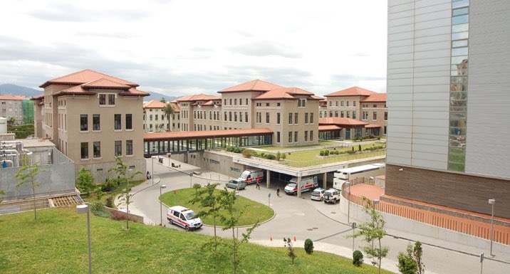 Imagen de archivo de parte de los pabellones de Hospital Valdecilla (Foto: Gobierno de Cantabria)